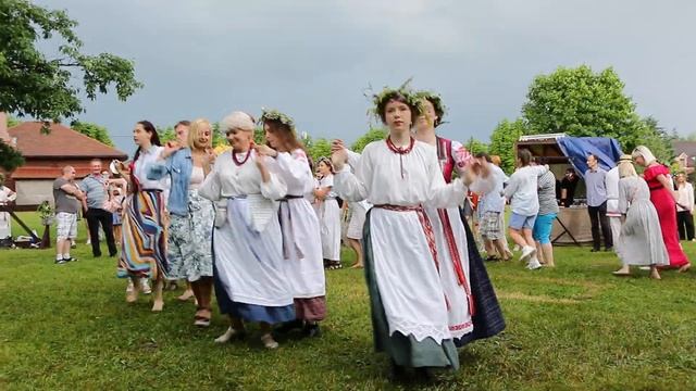 * "ВАРГАН" танец полька- бабка смотреть онлайн