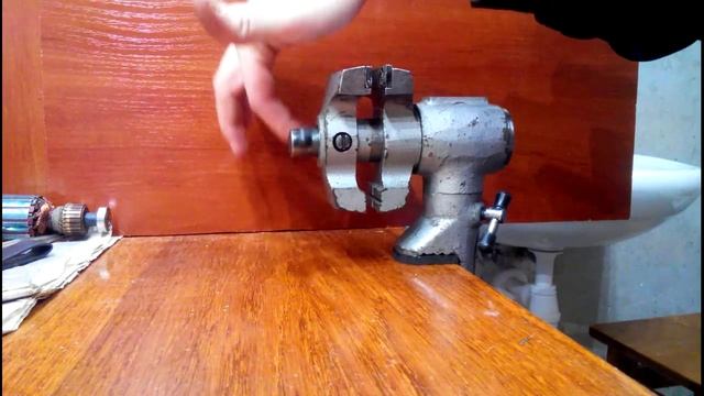 Поворотные тиски для домашнего мастера смотреть онлайн