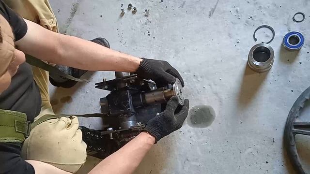 Редуктор для угловой пилорамы