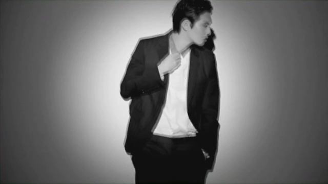 이종현 (LEE JONG HYUN) || Not Strong Enough [FMV] смотреть онлайн