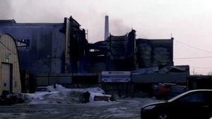 Остатки после пожара ТЦ Адмирал.