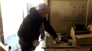 Тест нагрузочной вилкой аккумулятора Тюмень премиум 64 Ач
