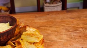 ПОВТОРИЛИ 3 ВКУСНЯШКИ ИЗ СУПЕРМАРКЕТА   ЧИПСЫ Lay's    КОНФЕТЫ Raffaello   БАТОНЧИК Nuts.mp4