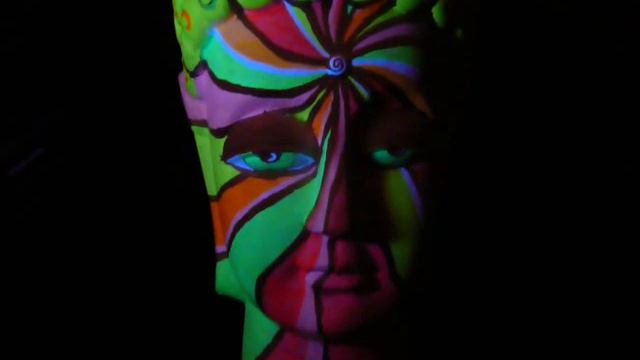 Invisible UV reactive paint - from SOMA LOCA смотреть онлайн