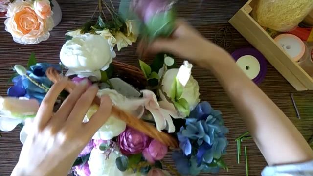 Мастерская Альфии ? Сборка цветочной композиции в корзинке смотреть онлайн