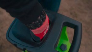Тест измельчителя садового электрического Greenworks GACSB журналистами Потребитель Garden Tools