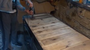 Верстак для гаража под наждак своими руками.Workbench for garage under emery own hands.