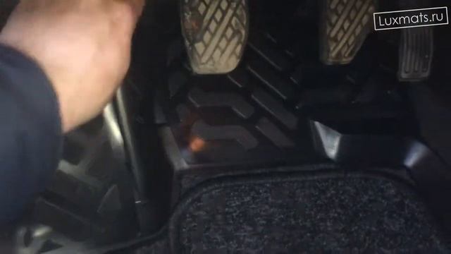 Всесезонные 3D автомобильные коврики в салон Nissan Qashqai (Ниссан Кашкай) 2007-2013 LUXMATS