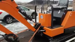 Отзыв покупателя мини-экскаватора Хокура