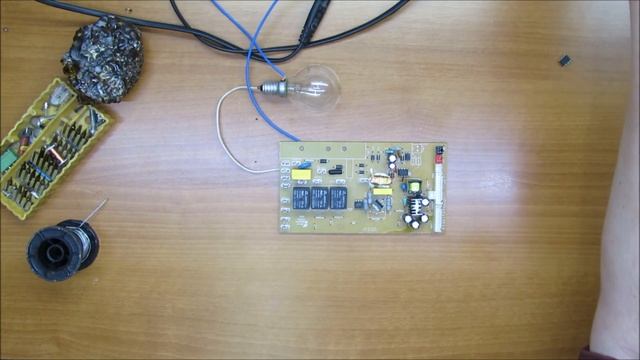 Ремонт мультиварки VITEK VT-4209 BW. Не стандартное решение. Бредни электронщика. смотреть онлайн