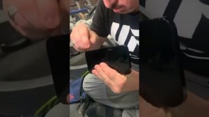 Ислам Махачев подарил Раджабу IPHONE 12 PRO