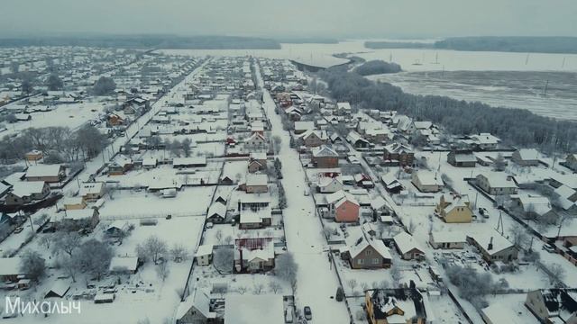 Огромные коттеджные посёлки Царское Село и Макавчицы города Дзержинска Минской области.