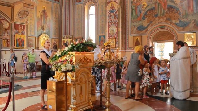 Дети из Сочинского детского сада №136 посетили Кафедральный собор в праздник Преображения Господня смотреть онлайн