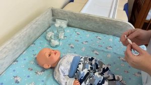Утренний гигиенический уход за новорожденным
