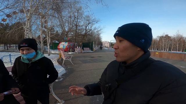 День Независимости Казахстана - Задаю вопросы по истории прохожим
