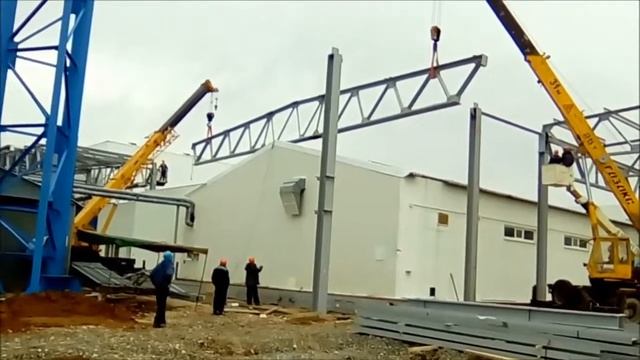 Монтаж 30 м фермы 2я кранами смотреть онлайн