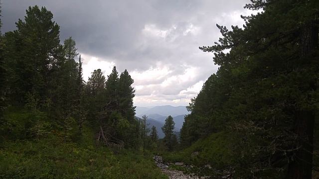 Река и горы смотреть онлайн