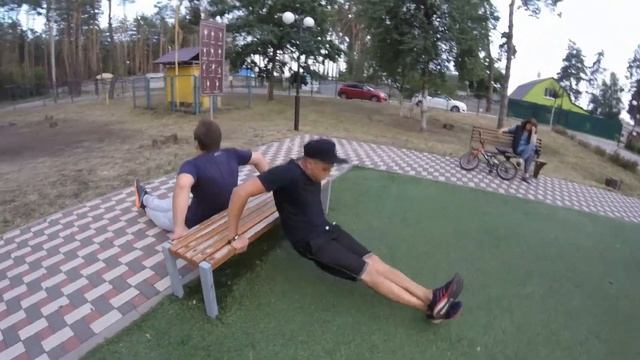 Как прокачать спину на Спорт площадке?! Советуем посмотреть. смотреть онлайн