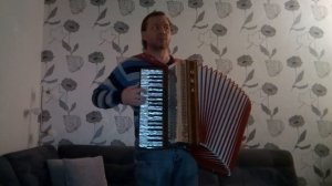 игра на аккордеоне. "Lili Marleen." "Лили Марлен."