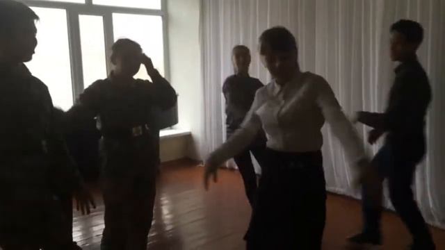 DarkVine|Лучше быть одной чем со всеми смотреть онлайн