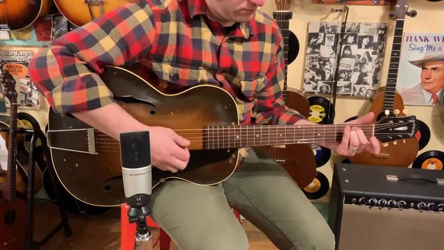 1934 Epiphone Zenith carved-top archtop guitar смотреть онлайн