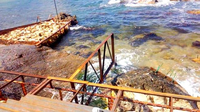 Волны не дают работать смотреть онлайн