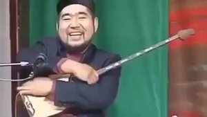 БАРАКЕЛДЕ ! Аалы Туткучев домбра менен токту .