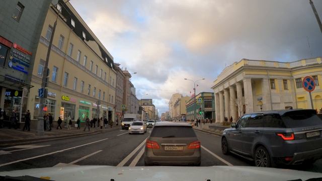 Осень в Москве. Из центра на окраину на машине смотреть онлайн