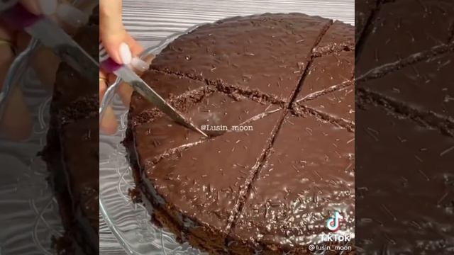 Красиво готовим дома. Как удобно разрезать торт.