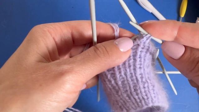 Майстер-клас спицями: безшовний светрик для ляльки Паола Рейна (Paola Reina 32 cm) з пряжі Ангора
