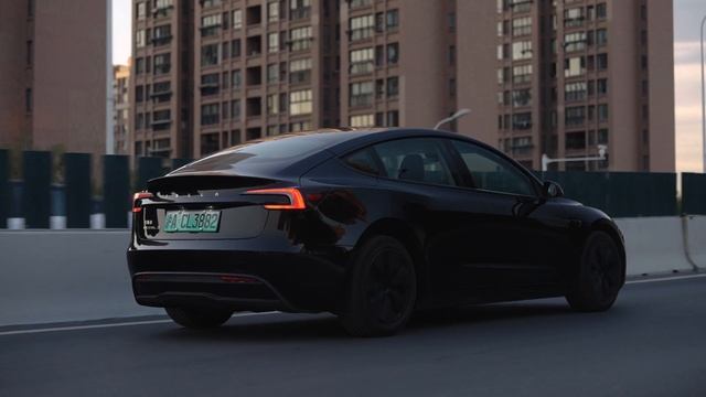 The First REAL Model 3 Killer - Zeekr 007 Review & Test Drive смотреть онлайн