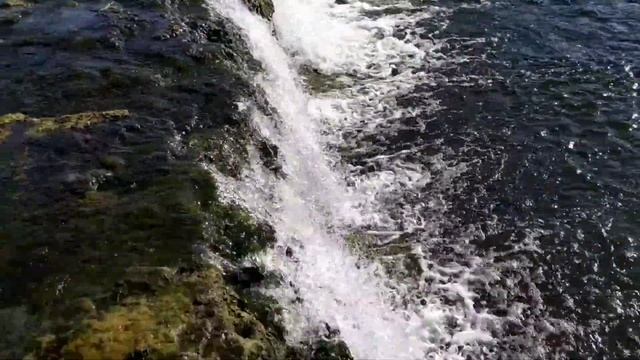 Широчайший водопад в Европе Вентас - Румба Кулдига Латвия. смотреть онлайн