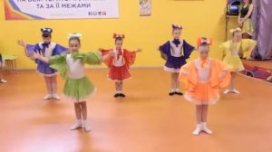 смотреть видео танцы для детей 11 лет. В Мире Детей!