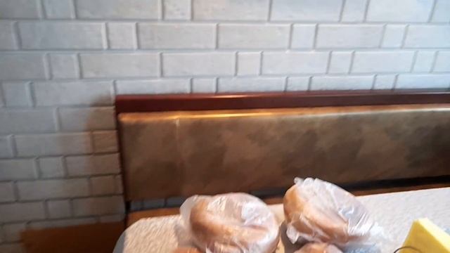 Варю овощи на оливье и радуюсь запасам в холодильнике смотреть онлайн