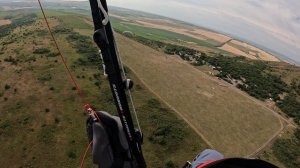 Заход на посадку со стороны Пятигорска на параплане. Наша группа в вк - ссылка в описании.