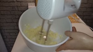 Масляный КРЕМ со сгущёнкой для торта! Очень вкусно и просто! Butter CREAM with condensed (720p).mp4