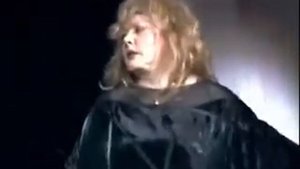 Пьяная Пугачева еле стоит на ногах ПОЗОР!!