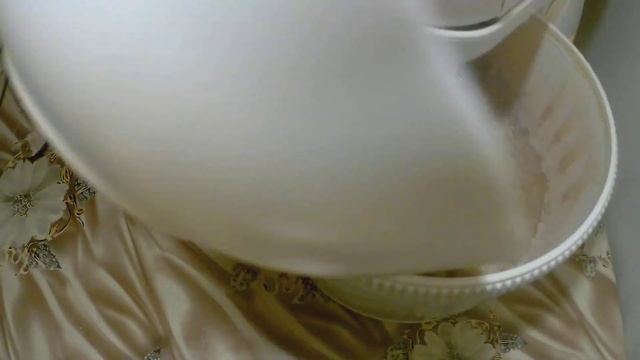 Карамельный бисквит в мультиварке. смотреть онлайн