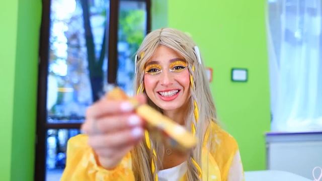 Домики одного цвета челлендж! Девушка День vs девушка Ночь!
