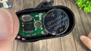 Q02s Selfie Stick Tripod Bluetooth - складной штатив монопод и селфи палка с подсветкой (Aliexpress