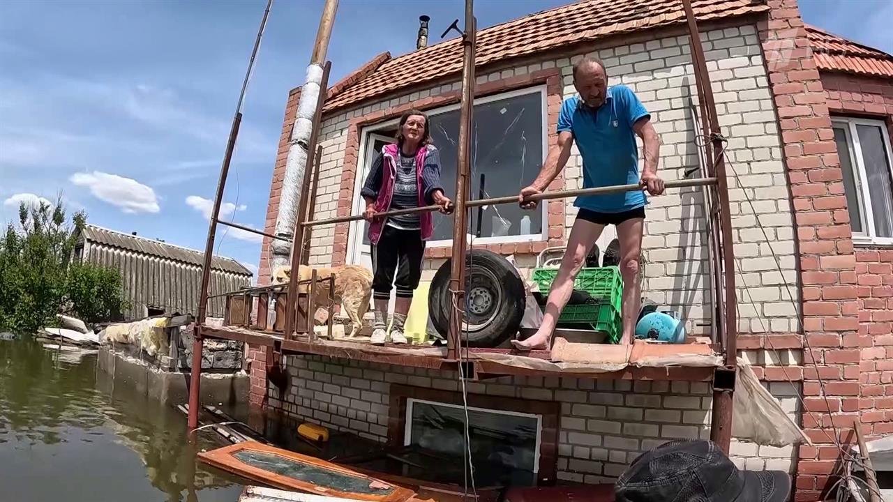 Более шести тысяч человек эвакуированы из затопленных районов Херсонской области