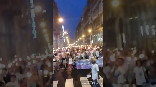 Genova 13 luglio 2017 Fiaccolata contro decreto Lorenzin .