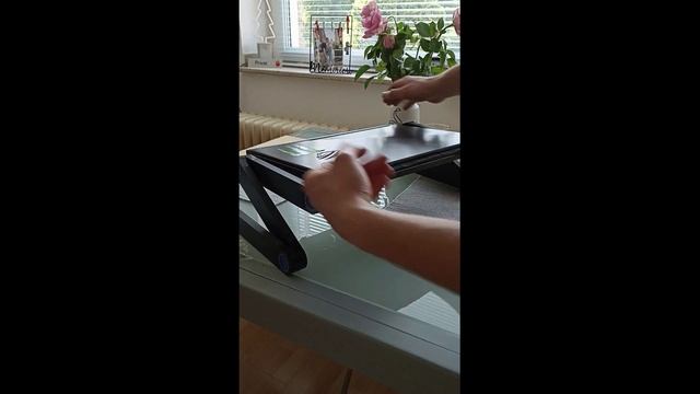 Обзор столика для ноутбука / в постель , на рабочее место