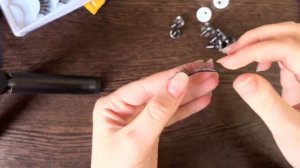 Как приклеить реснички к глазкам для вязаной игрушки ?