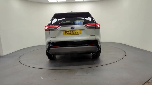PXZ5271 - Toyota RAV4 Dynamic 2.5 Hybrid 2WD RefId: 437389 смотреть онлайн