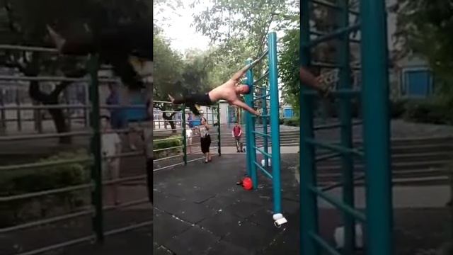 Турник мен 2017 смотреть онлайн