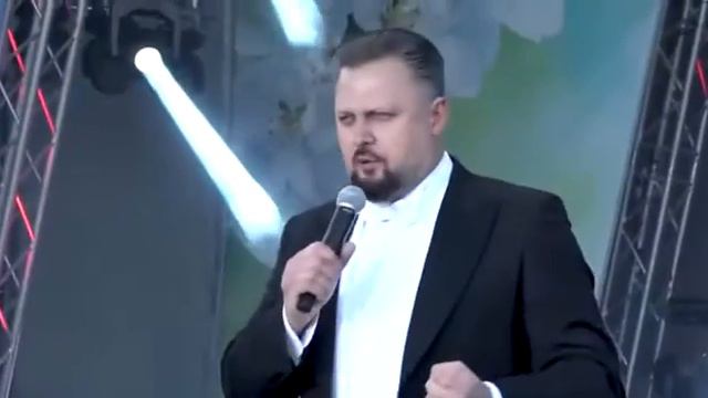 «Песня о далёкой Родине» слова Р.Рождественского ,музыка М.Таривердиева исполняет Алексей Тихомиров