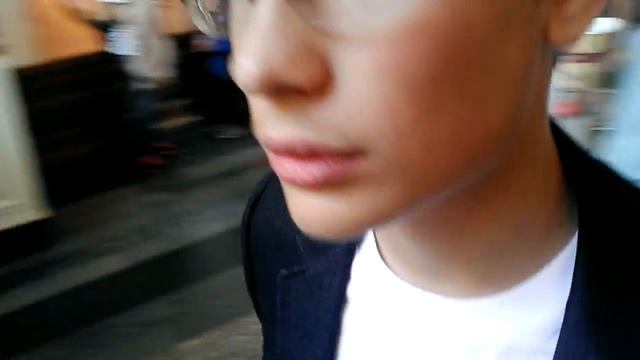 VLOG:Москва, Красная площадь, фестиваль фейерверков | Поговорил с Англичанином / #2 смотреть онлайн