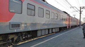 Электропоезд ЭП2Д-0096 отправляется с о.п. Совхоз Бердский