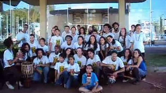 Virada Cultural Araraquara Capoeira de Assis na Foto .AVI смотреть онлайн